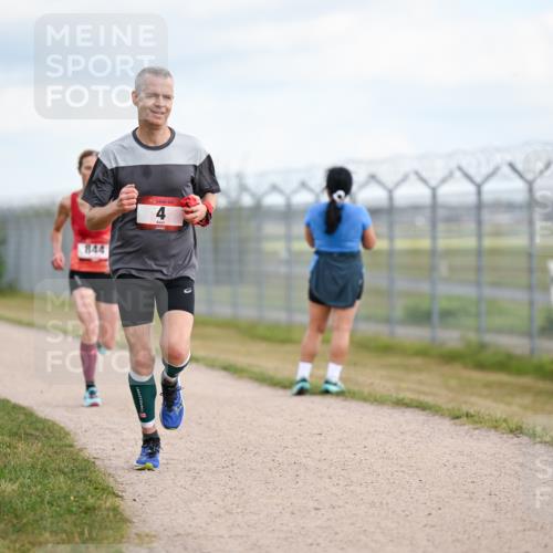 14.09.2025 - Airport Race Dr. Thomas Lammeyer http://msf.ph/oto/8861296 14.09.2025 11:56:25 Laufen 844 meine-sportfotos.de