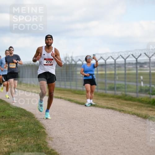 14.09.2025 - Airport Race Dr. Thomas Lammeyer http://msf.ph/oto/8861308 14.09.2025 11:56:28 Laufen 272, 1123 meine-sportfotos.de