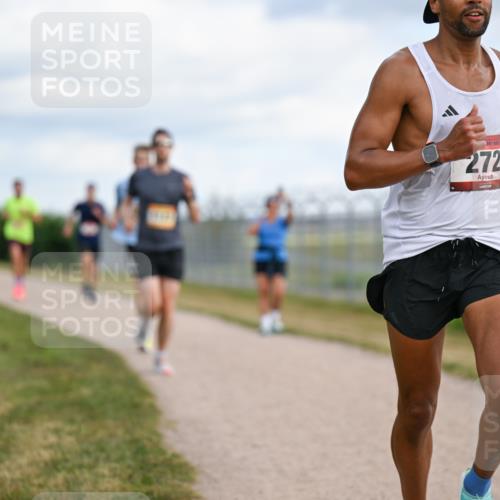 14.09.2025 - Airport Race Dr. Thomas Lammeyer http://msf.ph/oto/8861321 14.09.2025 11:56:31 Laufen 272 meine-sportfotos.de