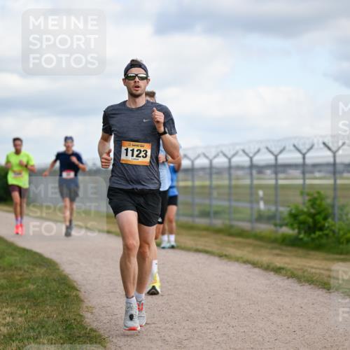 14.09.2025 - Airport Race Dr. Thomas Lammeyer http://msf.ph/oto/8861328 14.09.2025 11:56:32 Laufen 1123 meine-sportfotos.de