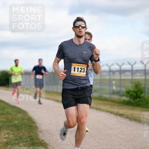 14.09.2025 - Airport Race Dr. Thomas Lammeyer http://msf.ph/oto/8861332 14.09.2025 11:56:33 Laufen 1123 meine-sportfotos.de