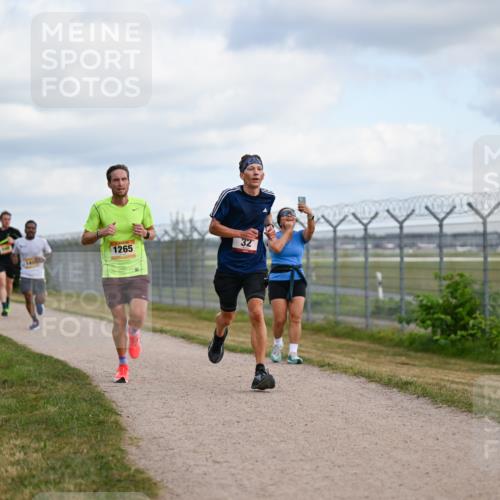 14.09.2025 - Airport Race Dr. Thomas Lammeyer http://msf.ph/oto/8861341 14.09.2025 11:56:35 Laufen 32, 1265 meine-sportfotos.de