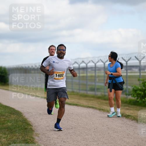 14.09.2025 - Airport Race Dr. Thomas Lammeyer http://msf.ph/oto/8861360 14.09.2025 11:56:39 Laufen 1402 meine-sportfotos.de