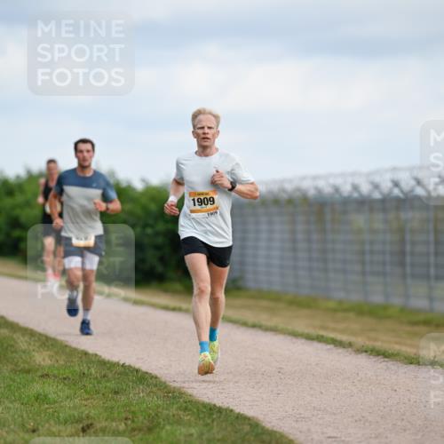 14.09.2025 - Airport Race Dr. Thomas Lammeyer http://msf.ph/oto/8861429 14.09.2025 11:57:15 Laufen 1909, 1909 meine-sportfotos.de