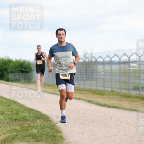14.09.2025 - Airport Race Dr. Thomas Lammeyer http://msf.ph/oto/8861460 14.09.2025 11:57:20 Laufen 4267 meine-sportfotos.de