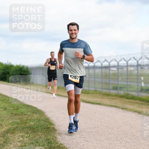 14.09.2025 - Airport Race Dr. Thomas Lammeyer http://msf.ph/oto/8861469 14.09.2025 11:57:22 Laufen 4267 meine-sportfotos.de