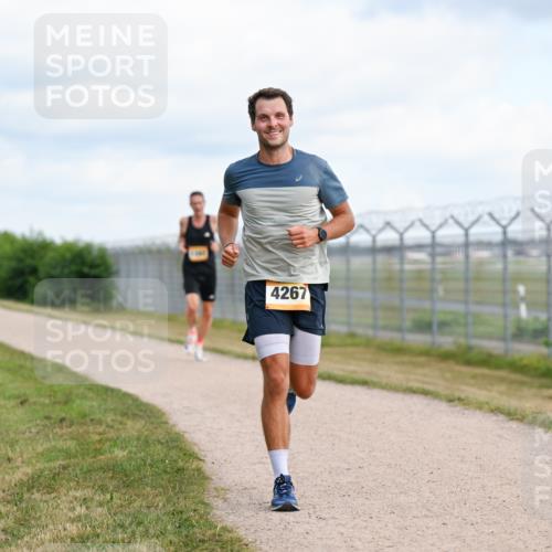14.09.2025 - Airport Race Dr. Thomas Lammeyer http://msf.ph/oto/8861470 14.09.2025 11:57:22 Laufen 4267 meine-sportfotos.de