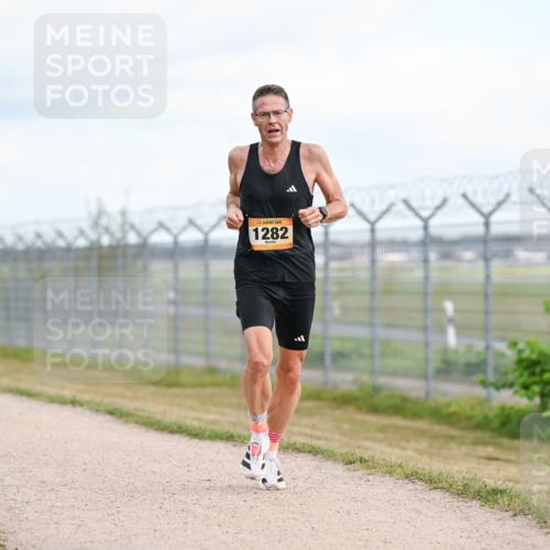 14.09.2025 - Airport Race Dr. Thomas Lammeyer http://msf.ph/oto/8861480 14.09.2025 11:57:25 Laufen 1282 meine-sportfotos.de