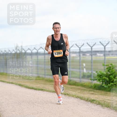14.09.2025 - Airport Race Dr. Thomas Lammeyer http://msf.ph/oto/8861482 14.09.2025 11:57:25 Laufen 1282 meine-sportfotos.de