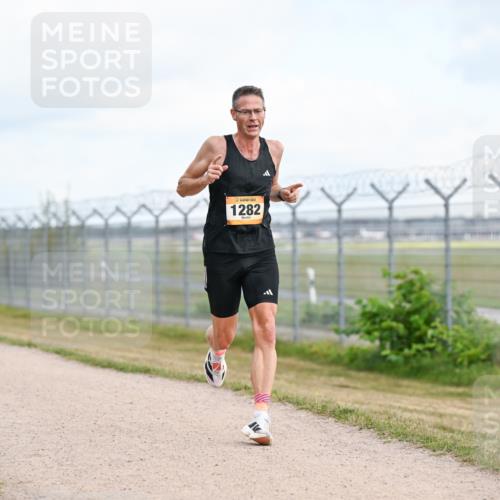 14.09.2025 - Airport Race Dr. Thomas Lammeyer http://msf.ph/oto/8861484 14.09.2025 11:57:25 Laufen 1282 meine-sportfotos.de