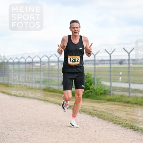 14.09.2025 - Airport Race Dr. Thomas Lammeyer http://msf.ph/oto/8861490 14.09.2025 11:57:26 Laufen 1282 meine-sportfotos.de