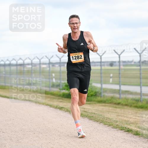 14.09.2025 - Airport Race Dr. Thomas Lammeyer http://msf.ph/oto/8861492 14.09.2025 11:57:26 Laufen 1282 meine-sportfotos.de