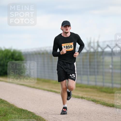 14.09.2025 - Airport Race Dr. Thomas Lammeyer http://msf.ph/oto/8861494 14.09.2025 11:57:32 Laufen 1850, 5 meine-sportfotos.de