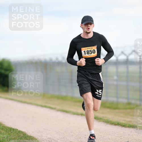 14.09.2025 - Airport Race Dr. Thomas Lammeyer http://msf.ph/oto/8861499 14.09.2025 11:57:33 Laufen 1850, 25 meine-sportfotos.de