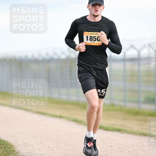 14.09.2025 - Airport Race Dr. Thomas Lammeyer http://msf.ph/oto/8861503 14.09.2025 11:57:34 Laufen 1850, 35 meine-sportfotos.de