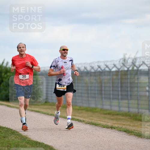 14.09.2025 - Airport Race Dr. Thomas Lammeyer http://msf.ph/oto/8861518 14.09.2025 11:57:38 Laufen 30, 20, 326 meine-sportfotos.de