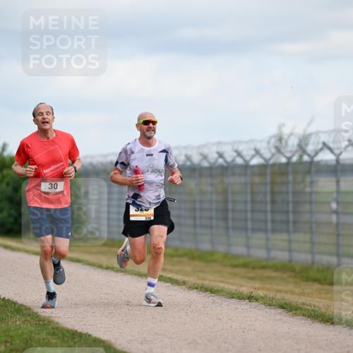 14.09.2025 - Airport Race Dr. Thomas Lammeyer http://msf.ph/oto/8861519 14.09.2025 11:57:38 Laufen 30, 326 meine-sportfotos.de