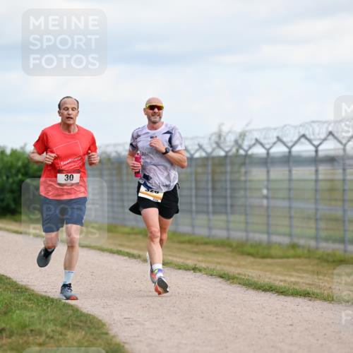 14.09.2025 - Airport Race Dr. Thomas Lammeyer http://msf.ph/oto/8861526 14.09.2025 11:57:39 Laufen 30, 326 meine-sportfotos.de