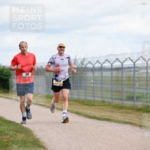 14.09.2025 - Airport Race Dr. Thomas Lammeyer http://msf.ph/oto/8861529 14.09.2025 11:57:40 Laufen 30, 326 meine-sportfotos.de