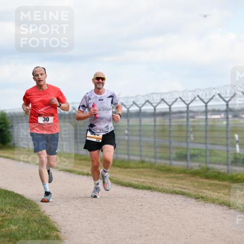 14.09.2025 - Airport Race Dr. Thomas Lammeyer http://msf.ph/oto/8861533 14.09.2025 11:57:40 Laufen 30, 326 meine-sportfotos.de