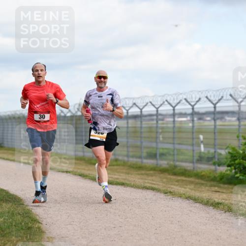 14.09.2025 - Airport Race Dr. Thomas Lammeyer http://msf.ph/oto/8861537 14.09.2025 11:57:41 Laufen 30, 326 meine-sportfotos.de
