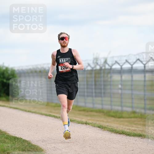 14.09.2025 - Airport Race Dr. Thomas Lammeyer http://msf.ph/oto/8861553 14.09.2025 11:57:48 Laufen 226 meine-sportfotos.de