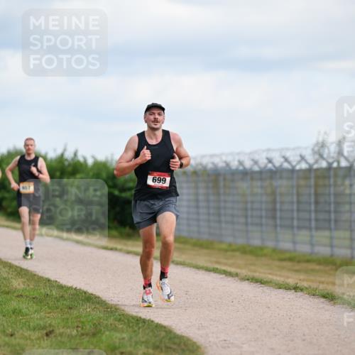 14.09.2025 - Airport Race Dr. Thomas Lammeyer http://msf.ph/oto/8861572 14.09.2025 11:57:53 Laufen 699, 7, 657 meine-sportfotos.de