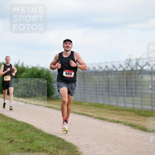 14.09.2025 - Airport Race Dr. Thomas Lammeyer http://msf.ph/oto/8861575 14.09.2025 11:57:53 Laufen 2, 699 meine-sportfotos.de