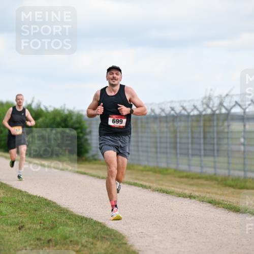 14.09.2025 - Airport Race Dr. Thomas Lammeyer http://msf.ph/oto/8861576 14.09.2025 11:57:54 Laufen 699 meine-sportfotos.de