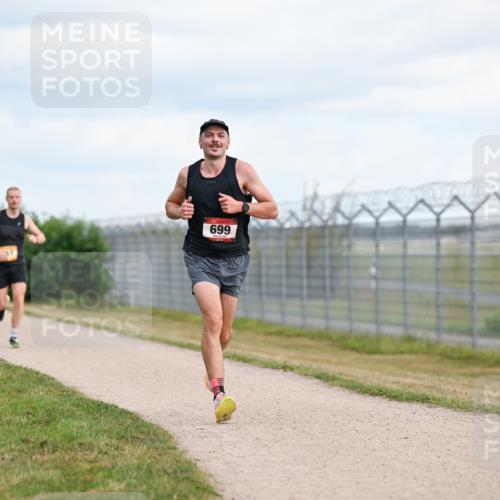14.09.2025 - Airport Race Dr. Thomas Lammeyer http://msf.ph/oto/8861581 14.09.2025 11:57:54 Laufen 699 meine-sportfotos.de