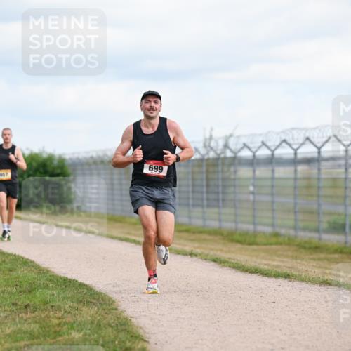 14.09.2025 - Airport Race Dr. Thomas Lammeyer http://msf.ph/oto/8861582 14.09.2025 11:57:54 Laufen 657, 699 meine-sportfotos.de