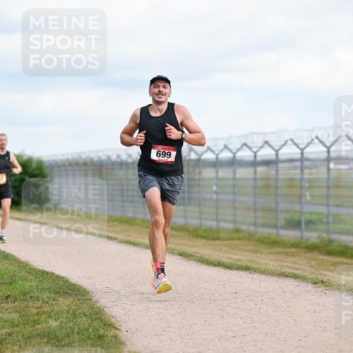 14.09.2025 - Airport Race Dr. Thomas Lammeyer http://msf.ph/oto/8861586 14.09.2025 11:57:55 Laufen 699 meine-sportfotos.de