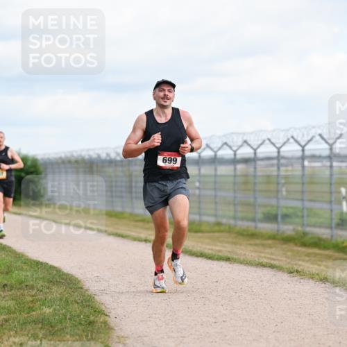 14.09.2025 - Airport Race Dr. Thomas Lammeyer http://msf.ph/oto/8861588 14.09.2025 11:57:55 Laufen 699 meine-sportfotos.de