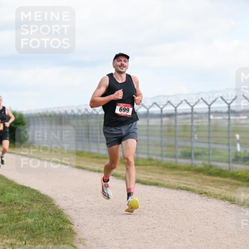 14.09.2025 - Airport Race Dr. Thomas Lammeyer http://msf.ph/oto/8861589 14.09.2025 11:57:55 Laufen 699 meine-sportfotos.de