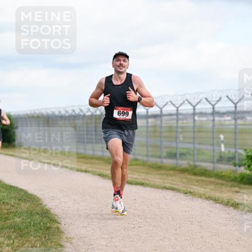 14.09.2025 - Airport Race Dr. Thomas Lammeyer http://msf.ph/oto/8861591 14.09.2025 11:57:56 Laufen 699 meine-sportfotos.de