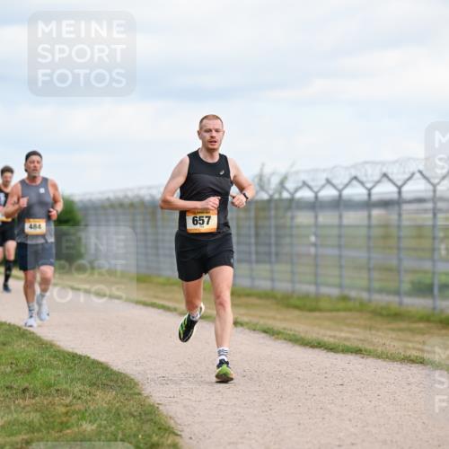 14.09.2025 - Airport Race Dr. Thomas Lammeyer http://msf.ph/oto/8861605 14.09.2025 11:57:58 Laufen 657, 484 meine-sportfotos.de
