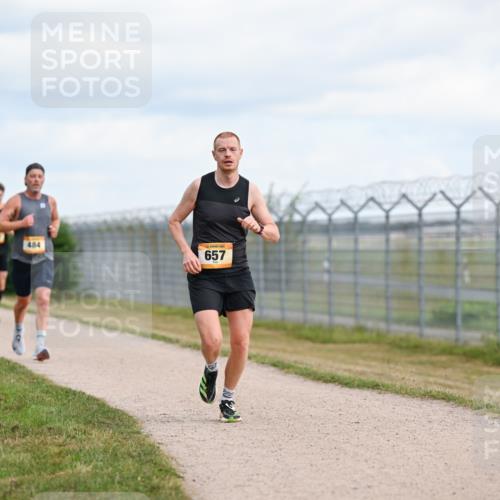 14.09.2025 - Airport Race Dr. Thomas Lammeyer http://msf.ph/oto/8861606 14.09.2025 11:57:58 Laufen 484, 657 meine-sportfotos.de