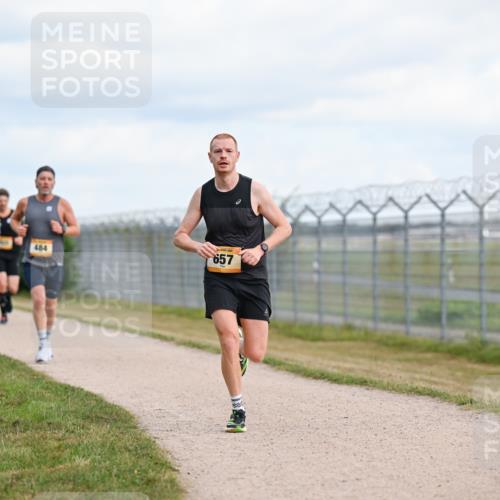 14.09.2025 - Airport Race Dr. Thomas Lammeyer http://msf.ph/oto/8861608 14.09.2025 11:57:59 Laufen 657, 484 meine-sportfotos.de