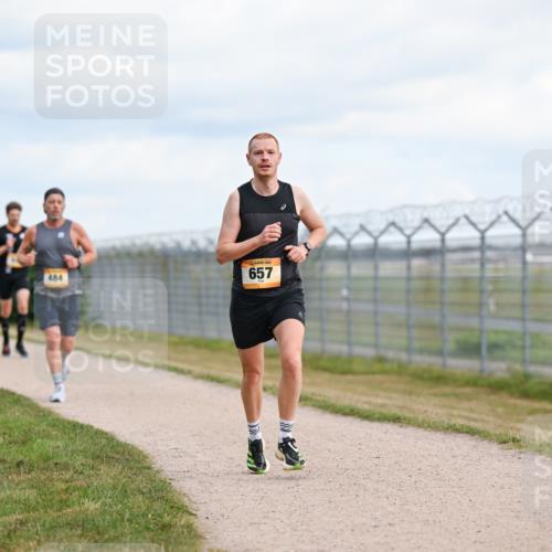 14.09.2025 - Airport Race Dr. Thomas Lammeyer http://msf.ph/oto/8861609 14.09.2025 11:57:59 Laufen 484, 657 meine-sportfotos.de
