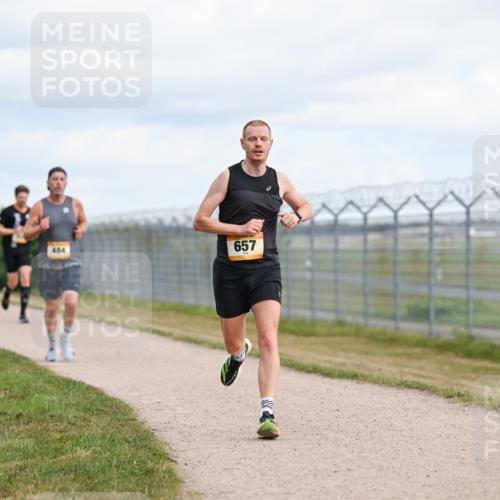 14.09.2025 - Airport Race Dr. Thomas Lammeyer http://msf.ph/oto/8861610 14.09.2025 11:57:59 Laufen 484, 657 meine-sportfotos.de