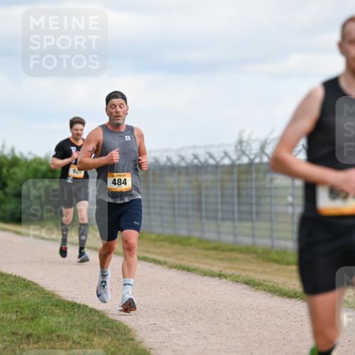14.09.2025 - Airport Race Dr. Thomas Lammeyer http://msf.ph/oto/8861615 14.09.2025 11:58:00 Laufen 484, 1679, 807 meine-sportfotos.de
