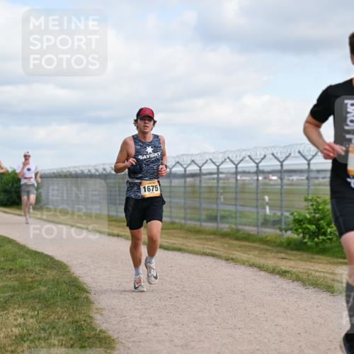 14.09.2025 - Airport Race Dr. Thomas Lammeyer http://msf.ph/oto/8861650 14.09.2025 11:58:07 Laufen 18, 1675, 925 meine-sportfotos.de