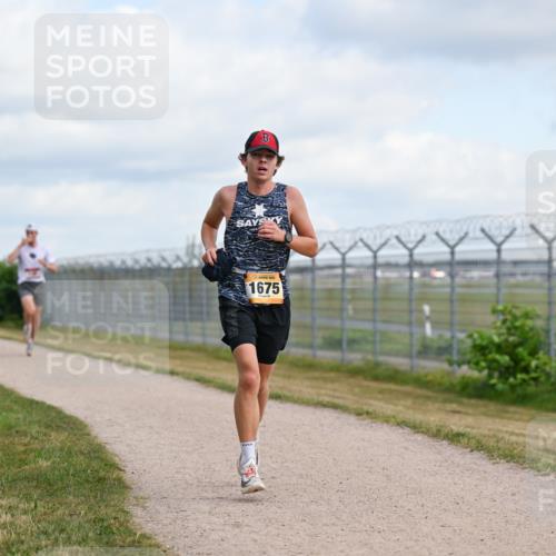 14.09.2025 - Airport Race Dr. Thomas Lammeyer http://msf.ph/oto/8861653 14.09.2025 11:58:07 Laufen 38, 1675 meine-sportfotos.de
