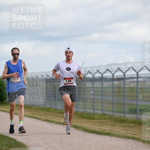 14.09.2025 - Airport Race Dr. Thomas Lammeyer http://msf.ph/oto/8861665 14.09.2025 11:58:10 Laufen 873, 136 meine-sportfotos.de