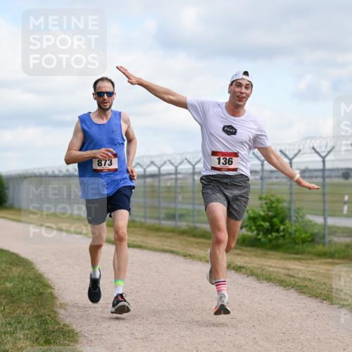 14.09.2025 - Airport Race Dr. Thomas Lammeyer http://msf.ph/oto/8861686 14.09.2025 11:58:13 Laufen 873, 136 meine-sportfotos.de
