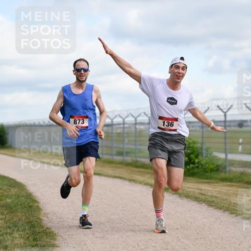 14.09.2025 - Airport Race Dr. Thomas Lammeyer http://msf.ph/oto/8861687 14.09.2025 11:58:13 Laufen 873, 136 meine-sportfotos.de