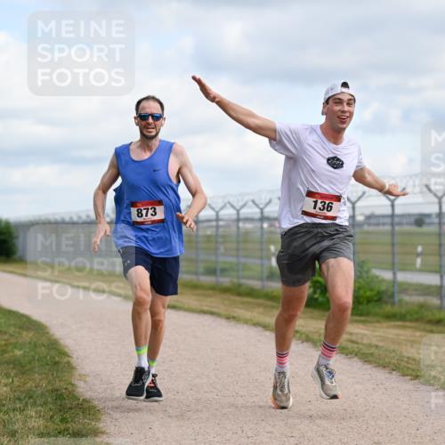 14.09.2025 - Airport Race Dr. Thomas Lammeyer http://msf.ph/oto/8861688 14.09.2025 11:58:13 Laufen 136, 873 meine-sportfotos.de