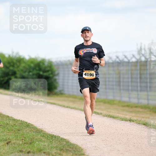 14.09.2025 - Airport Race Dr. Thomas Lammeyer http://msf.ph/oto/8861694 14.09.2025 11:58:23 Laufen 4190 meine-sportfotos.de