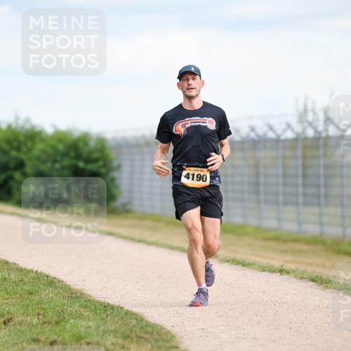 14.09.2025 - Airport Race Dr. Thomas Lammeyer http://msf.ph/oto/8861695 14.09.2025 11:58:23 Laufen 4190 meine-sportfotos.de