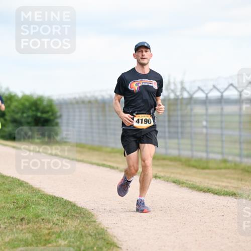 14.09.2025 - Airport Race Dr. Thomas Lammeyer http://msf.ph/oto/8861702 14.09.2025 11:58:24 Laufen 4190 meine-sportfotos.de